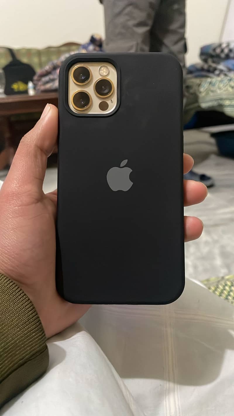 Apple iPhone 12 Pro 0