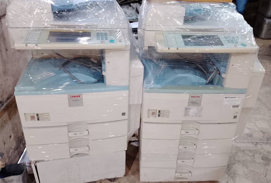 Ricoh photocopier and printer machine 0