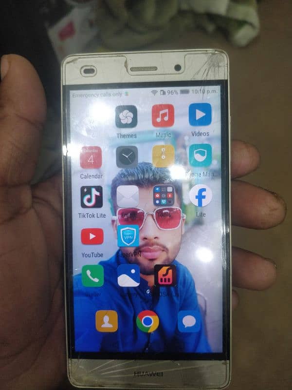 huwei p8 light 2gb 16 gb glass brake touch bill kill ok challta hai 0