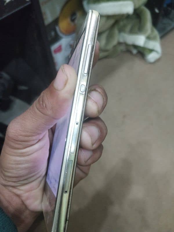 huwei p8 light 2gb 16 gb glass brake touch bill kill ok challta hai 2