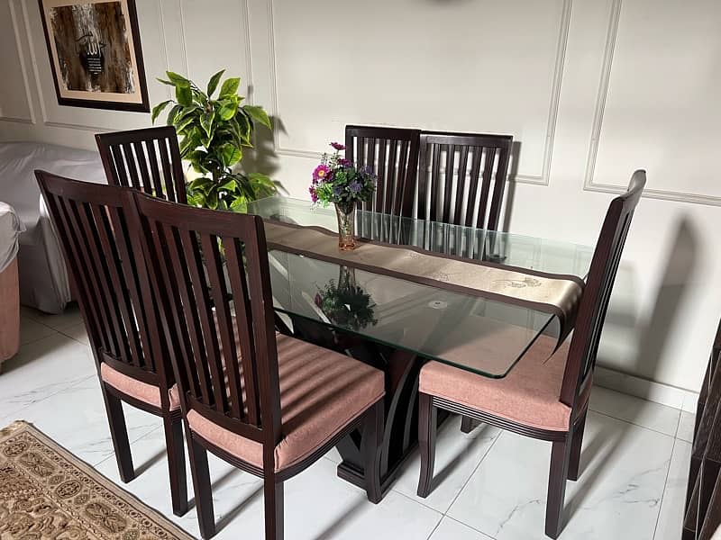 Dinning Table with 6 Chair 3