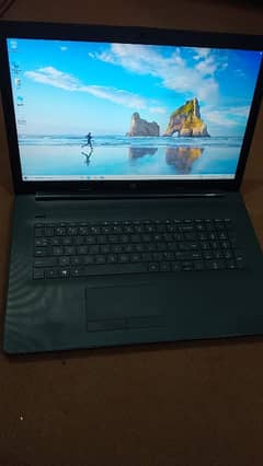 HP Core i7 7th Generation 8/128 GB