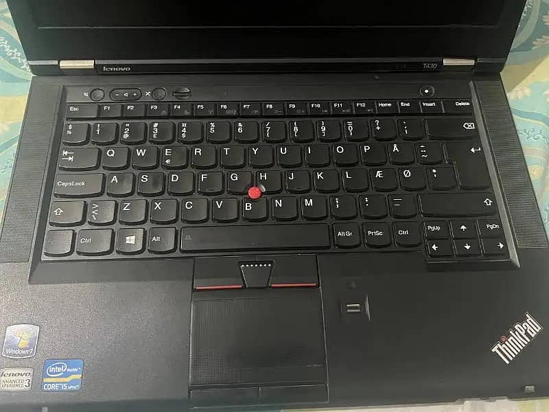 Lenovo ThinkPad | core i5 3rd generation | 8gb ram | 300gb HD| 2