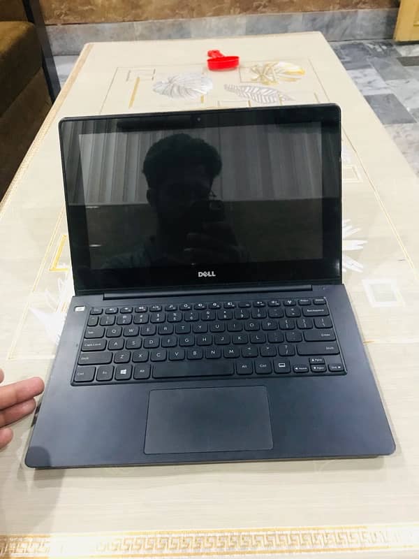 dell Leptop tuch Screen 1