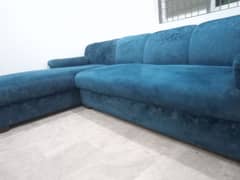 L shape sofa in very good condition