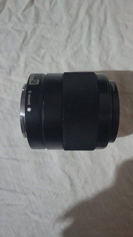 Sony full frame 28mm f2 lens 1