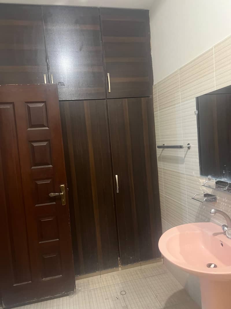 9 Marla Triple Storey House For Sale 3 Gas Meter 3 Electricity Meter 3 Geyser 3 water tank 3 Motors, Every portion seprate everything 2