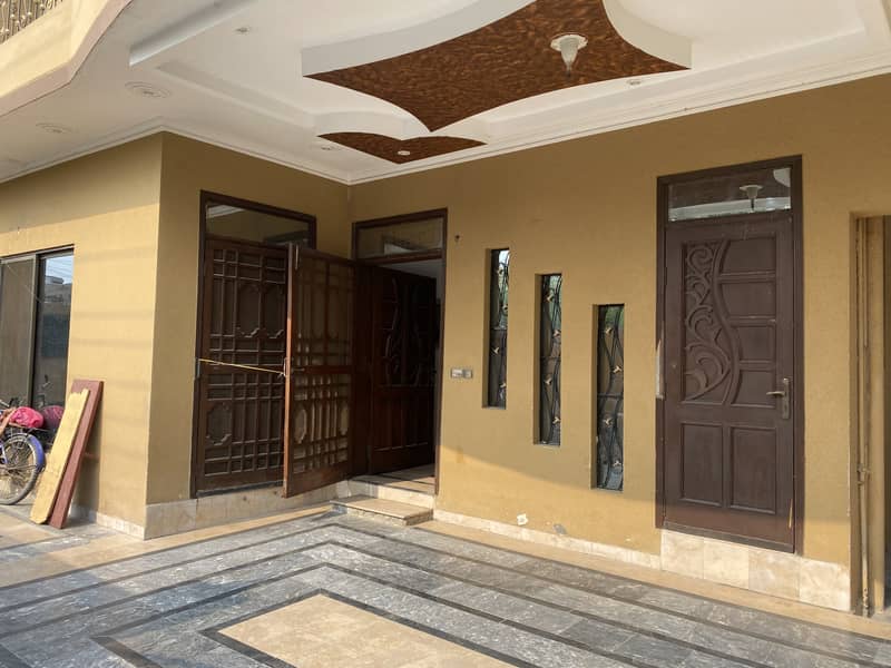 9 Marla Triple Storey House For Sale 3 Gas Meter 3 Electricity Meter 3 Geyser 3 water tank 3 Motors, Every portion seprate everything 14