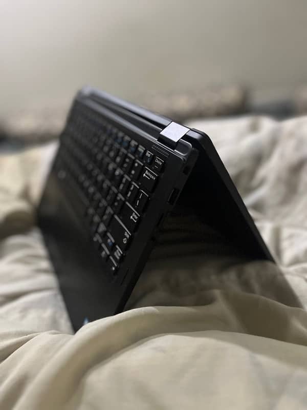 dell latitude 5289 2