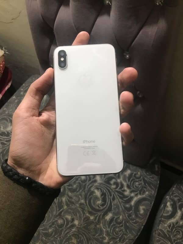 IPHONE XS MAX 256GB WHITE COLOUR 3