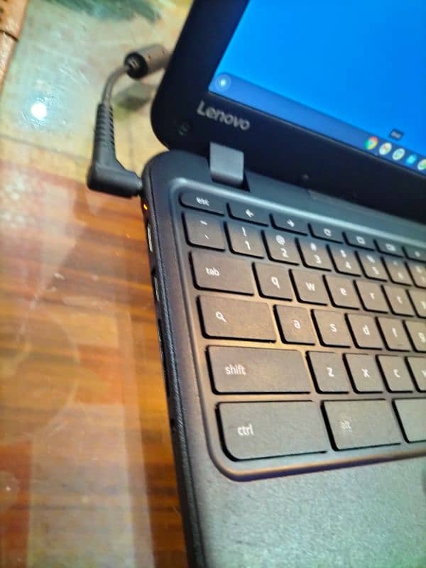 LENOVO N22 Chromebook For Sale 4 GB DDR-3 Ram ,16 Gb, Condition 10/10 6