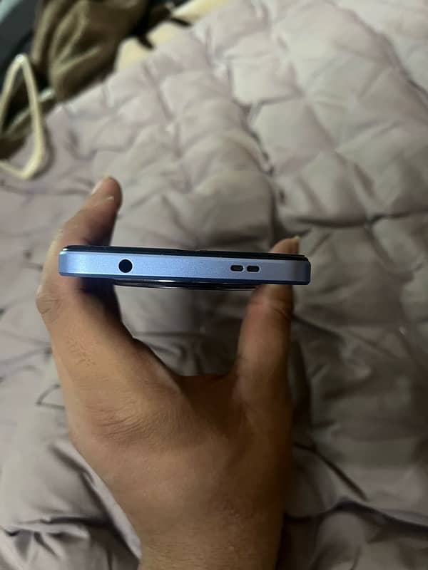 Selling redmi A3 in neat and clean condition 1