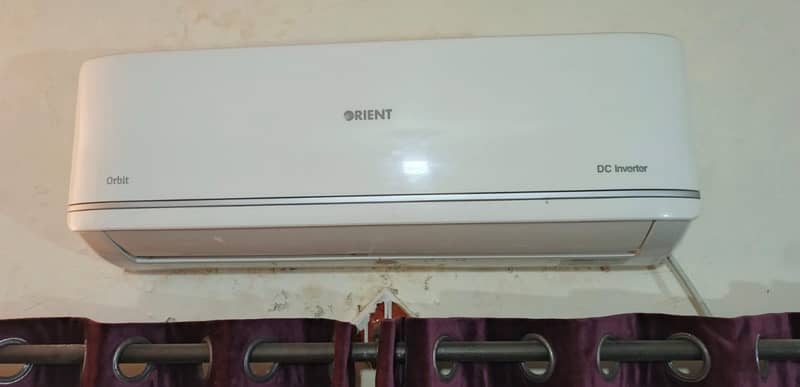 Orient 1 Ton DC inverter  Heat and Cool only 1 season used 0