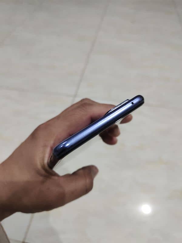 Vivo V21E 8/128 GB 1