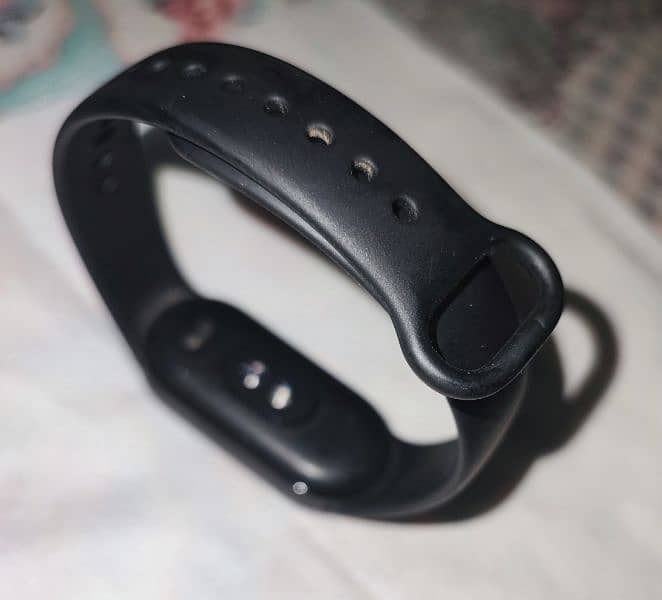 Xiaomi smart band 8 for sale & exchange possible 3