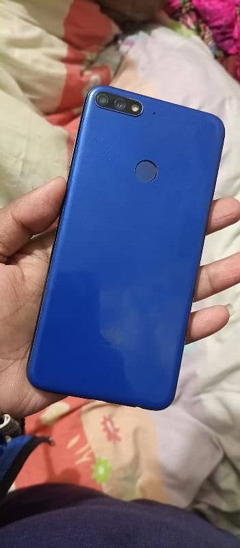 Huawei y7 prime 4GB 64GB mobile and data cable front camera kharab hai 0