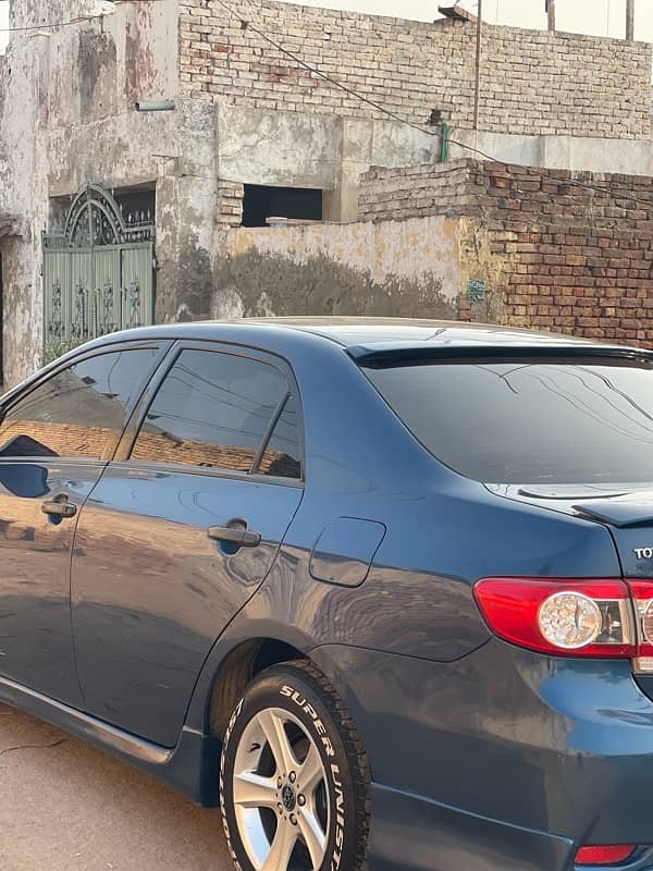 Toyota Corolla GLI 2012 1