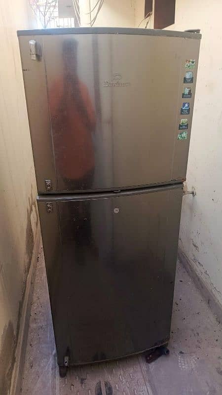 Urgent Sale Dawlance Fridge 1