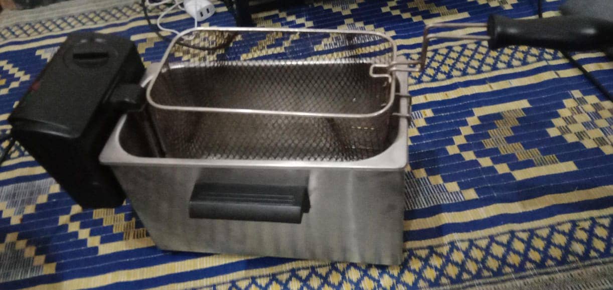 Sinbo Deep fryer (SDF-3818) 3