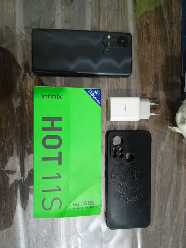 Infinix Hot 11s 9