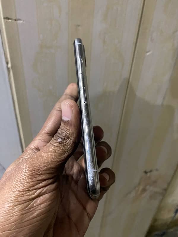 IphoneXS 10/10 condition 0