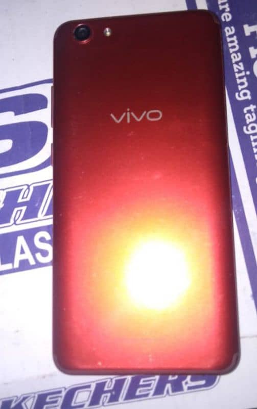 Vivo y71 with box 1