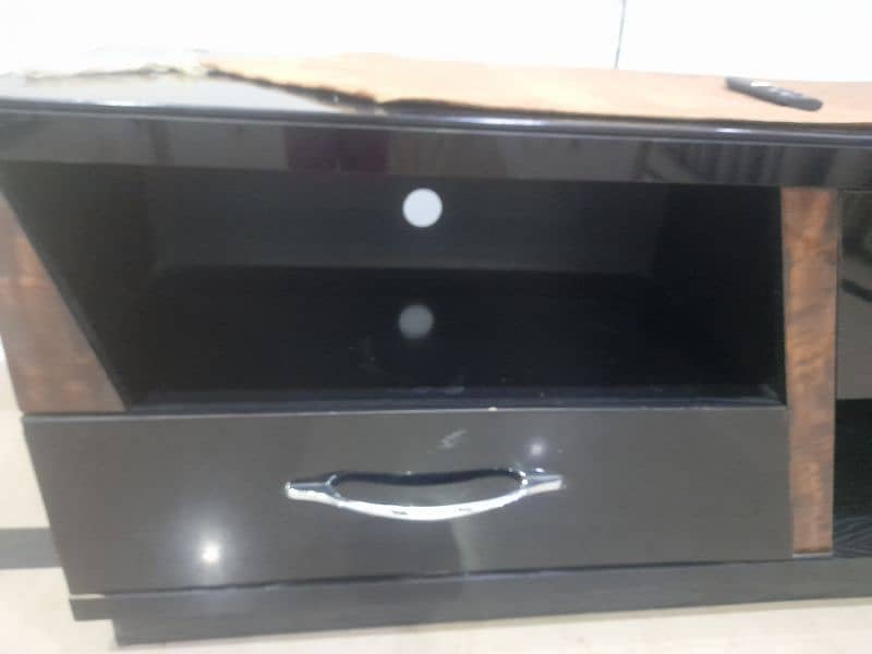 LCD CABINET WITH DRAWERS 1