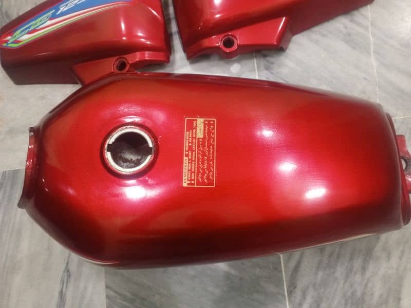 2022 model fuel tank & side tapay & shock cover for sale 3