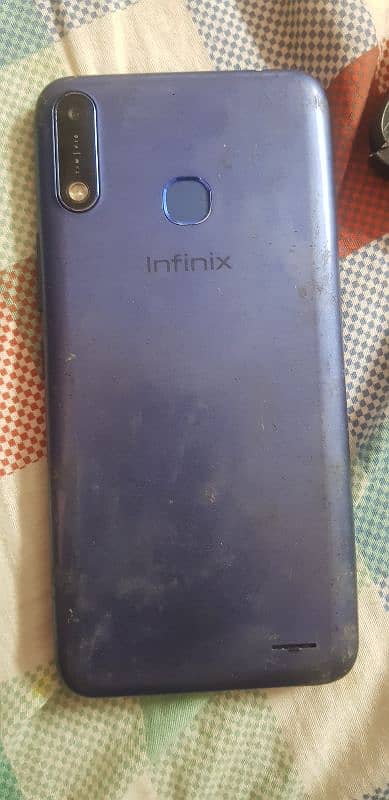 INFINIX HOT 7 . . . . 5