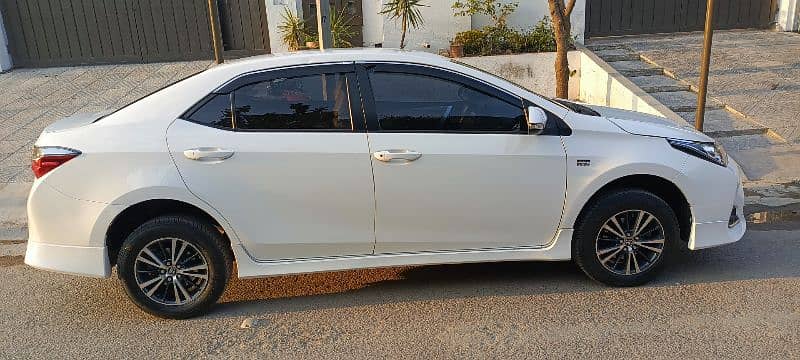 Toyota Corolla x Altis manual  2022 0