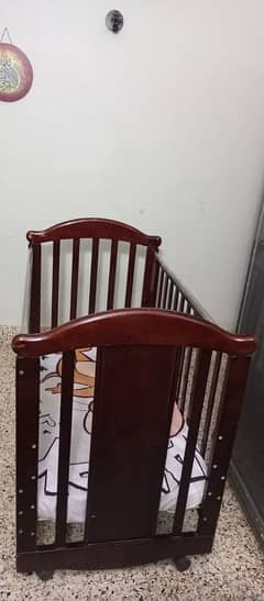 baby cot wooden