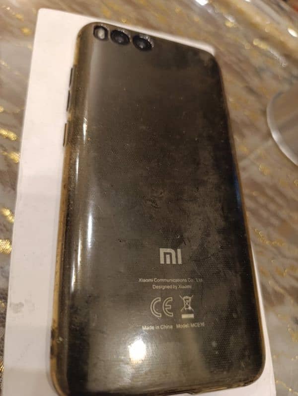 Xiaomi MI6 in mint condition. DHA. Whatsapp only 1