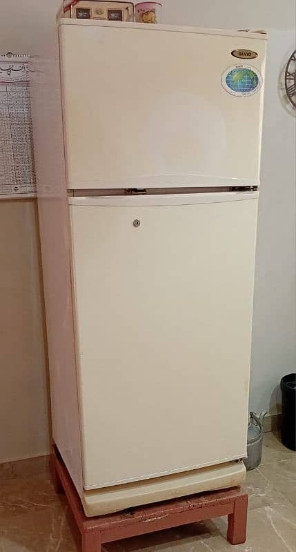 Urgent Sale Sanyo (Japanese Fridge) 0