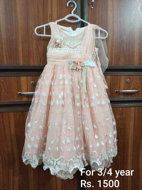 Wedding clothes for Girls Almost New 4