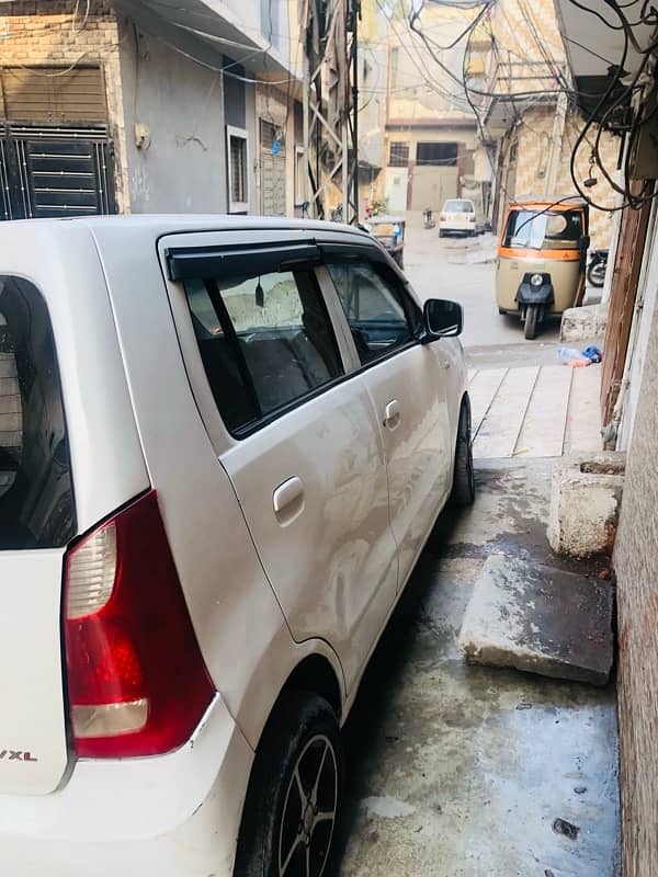 Suzuki Wagon R 2018 3