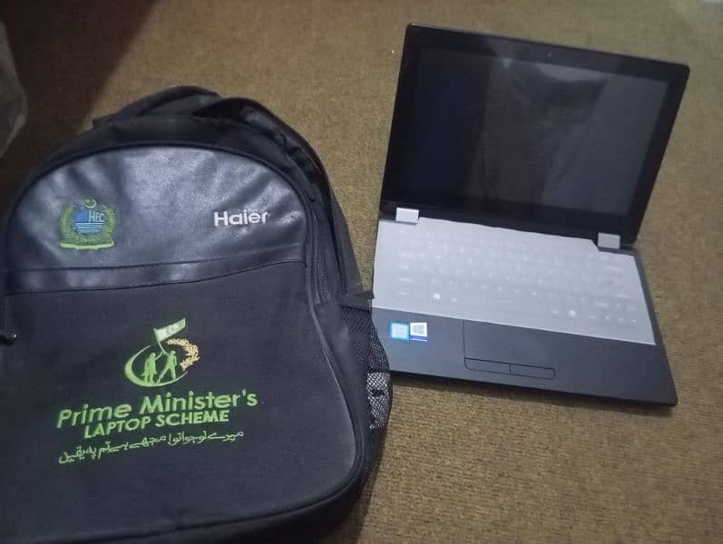 Hair Y11C touchscreen, 8GB ram 1TB rom. . . pm laptop scheme with bag 4