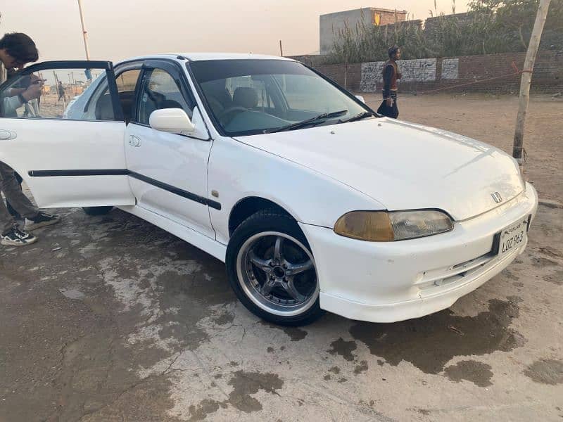 Honda Civic EXi 1995 3