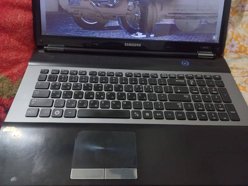 Laptop I. 5 Second generation 4 gb ram 320 hard 1