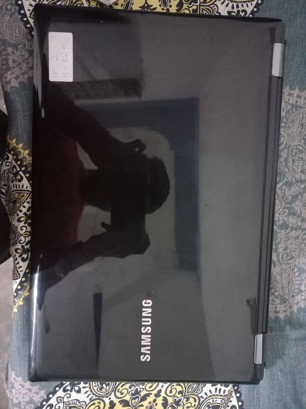 Laptop I. 5 Second generation 4 gb ram 320 hard 4