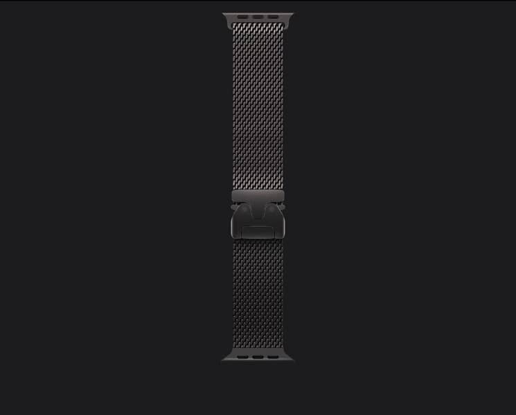 Apple watch ultra 2 49mm Black Ti Case with Titanium Milanese Loop. 1