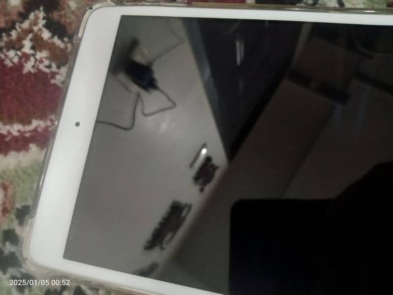 IPAD MINI (64GB) 10/10 CONDITION 1