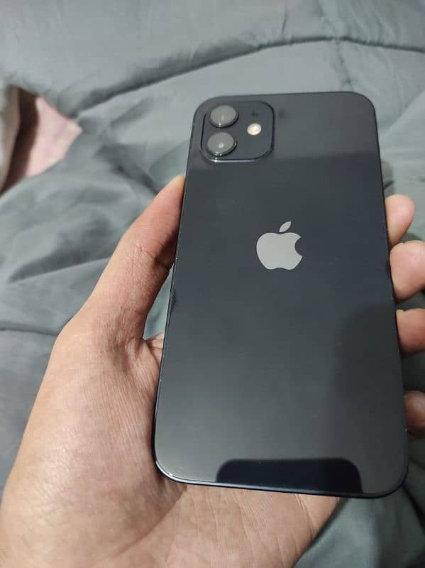 I phone 12 jv black colour 64gb water pack 0