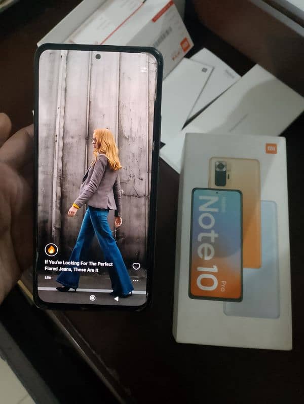 redmi  note 10 pro. 6gb 128gb. with all accessories. best for pubg. 5