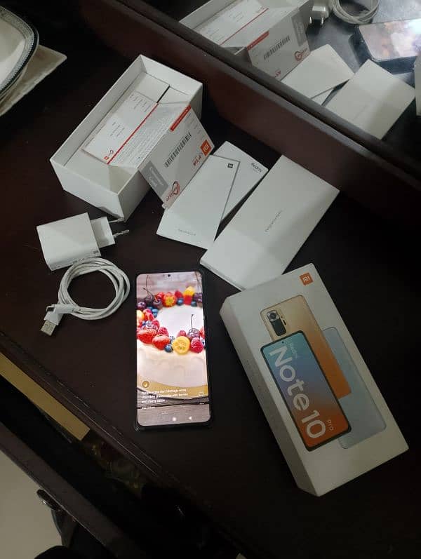 redmi  note 10 pro. 6gb 128gb. with all accessories. best for pubg. 6