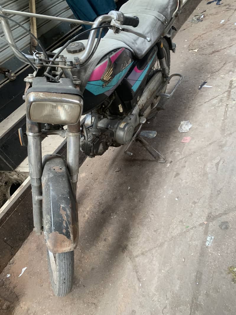 Honda CD 70 2005 1