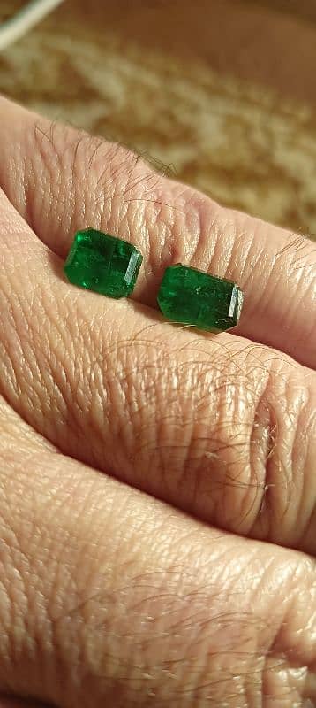 Natural Emeralds Swat 8