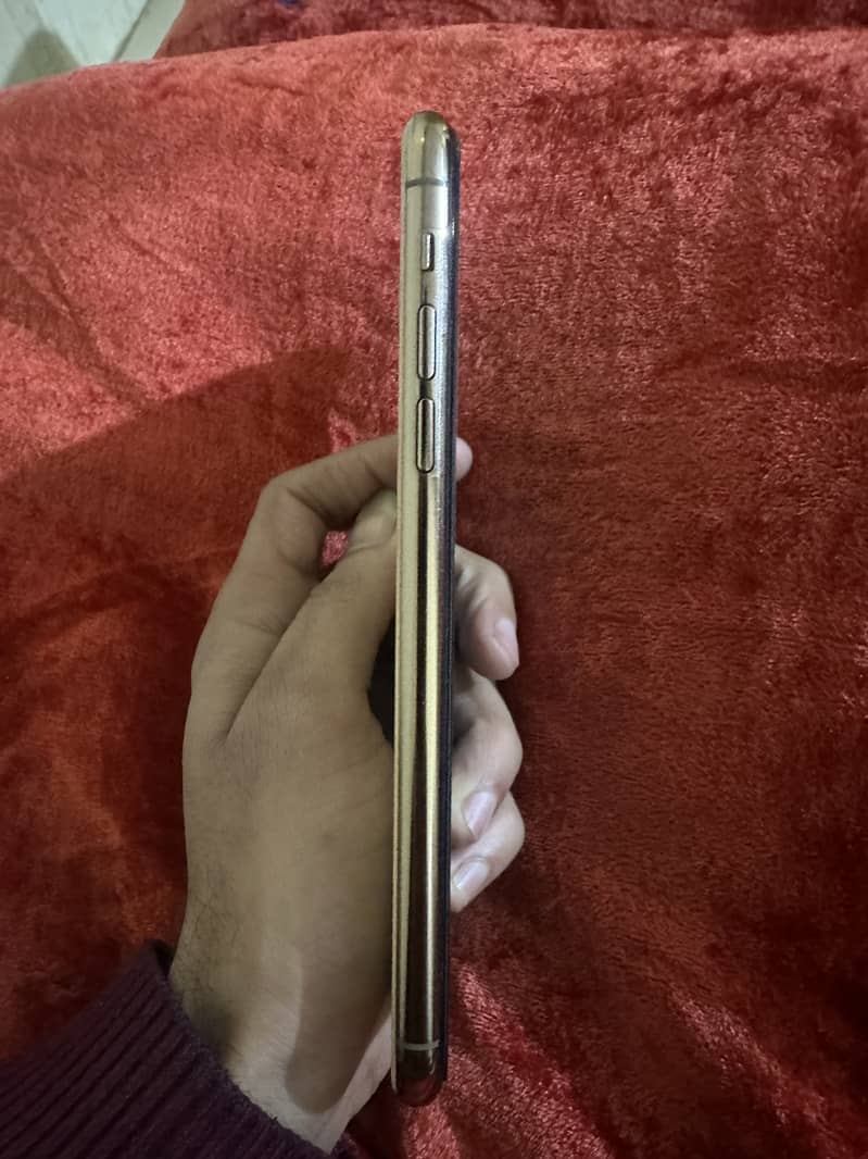 Apple iPhone 11 Pro Max Pta Approved 4