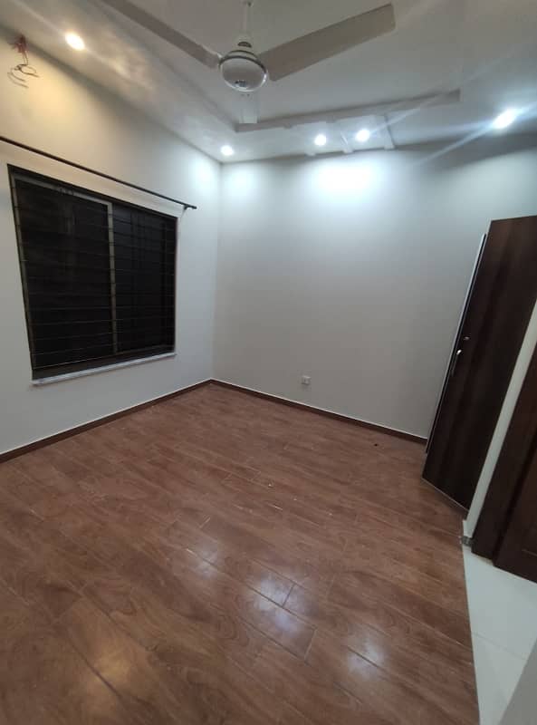 10 marla upper portion for rent 4