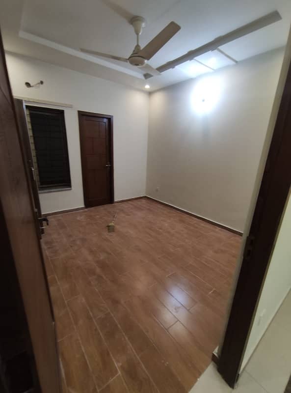 10 marla upper portion for rent 5