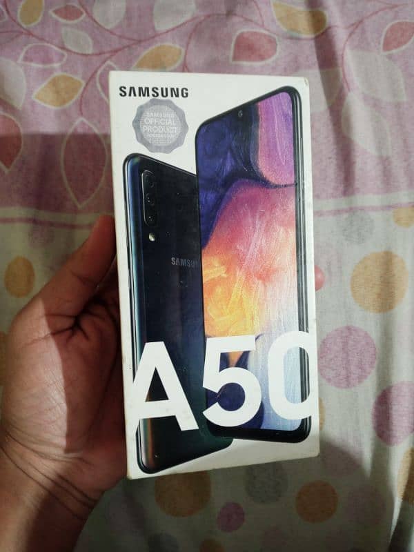 Samsung Galaxy A50 6/128 pta approved All okay with box. . 9